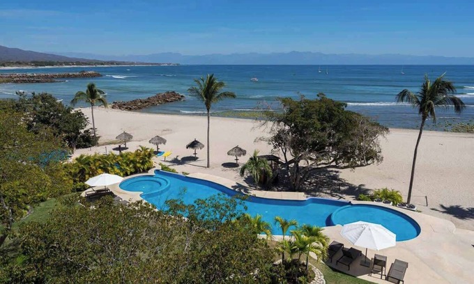 Punta de Mita Condo | Exclusive Oceanfront Penthouse + Concierge+ Brk+Lunch service