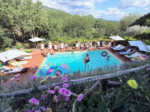 Spoleto Villa | Exclusive Spoleto Country Park Pool Park Activities Mountain View Sleeps 28