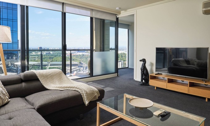 Southbank House | Exclusive Stays - Sentinel III