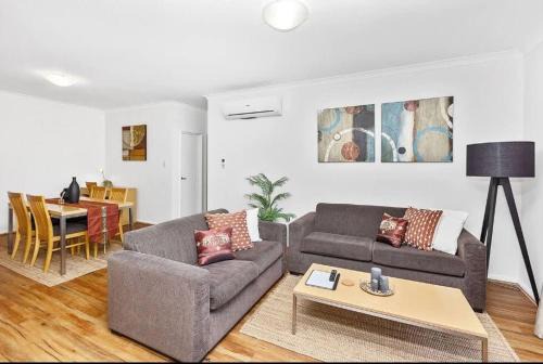 Northbridge Apartment | Executive Apt - 2BR 1BA w Parking