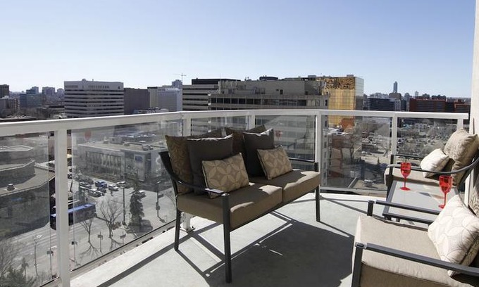 Downtown Edmonton Apartment | Executive Downtown Core Icon