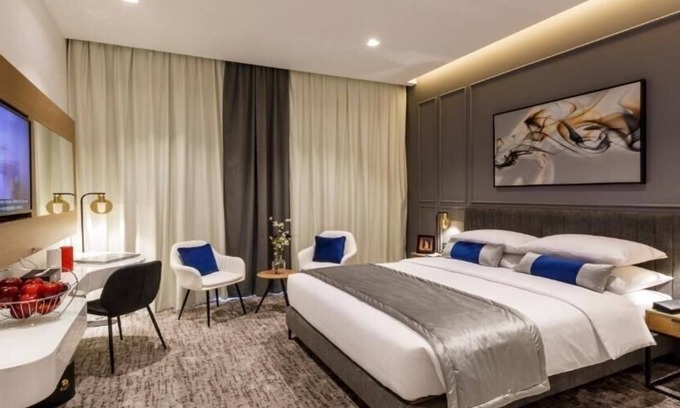 Al Satwa Apartment | Executive Room Near Dwtc Downtown By E R