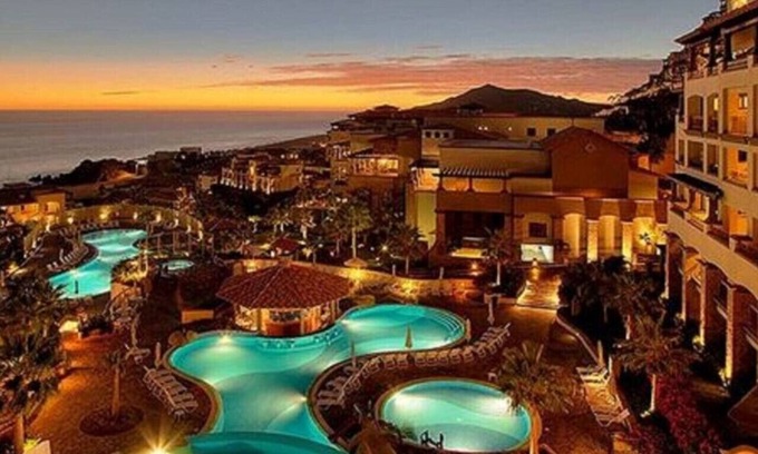 Paraiso Escondido Cabin | Executive Suite (Sleeps 6) @ Pueblo Bonito Sunset