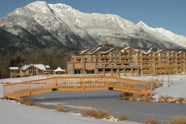 Garibaldi Highlands Hotel | Executive Suites Hotel and Resort Squamish