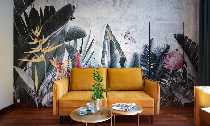 City Centre Apartment | Exotic Elegance - IR sauna, aircon, 3-bedrooms, 2 bathrooms, Wi-Fi