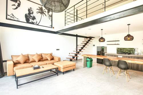 Munggu Hotel | Expansive Loft 200m From Canggu Beach Haven
