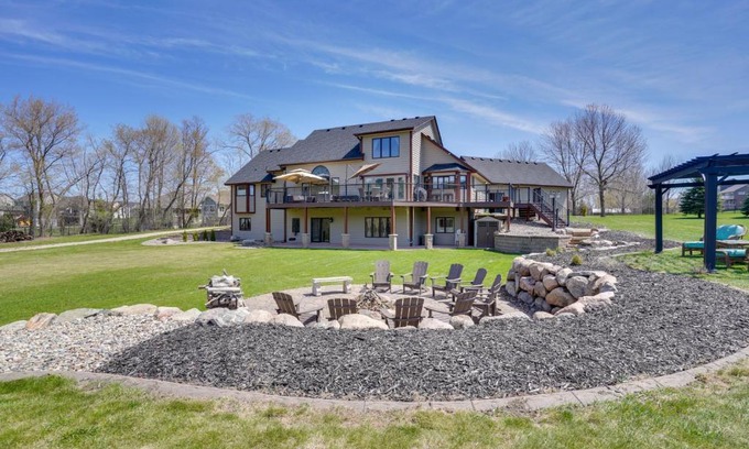 Shakopee House | Expansive Retreat on 5 Acres in Shakopee!