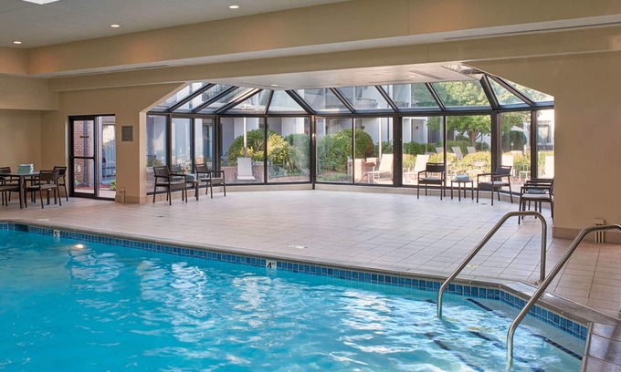 Eden Prairie Hotel | Experience Maximum Comfort! Spacious Unit, Indoor Pool, Pets Allowed with Fee