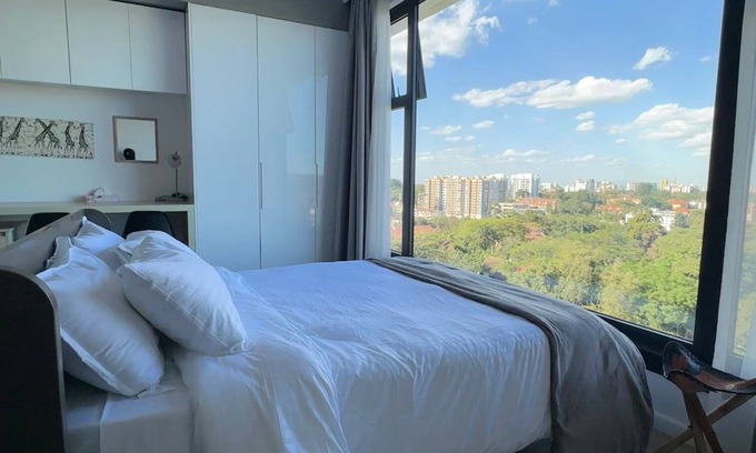 Kilimani House | Experience Nairobi's Beauty: Spacious Studio with Spectacular Views