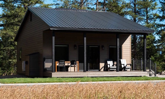 Lakeside Apartment | Experience Simple Montana Luxury.Cottage #2