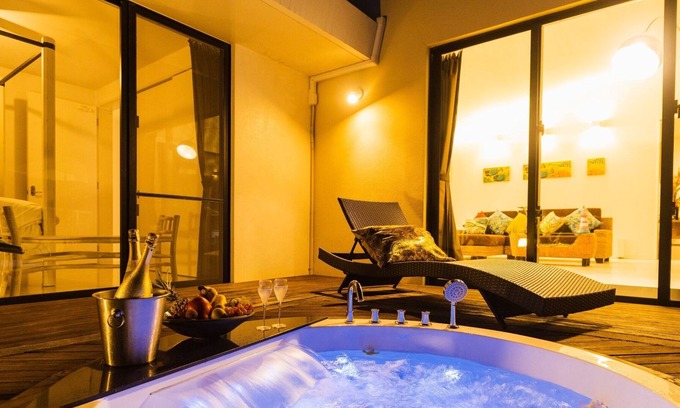 Namihira House | Experience the open Asian x Okinawa style on the t / Nakagami-gun Okinawa
