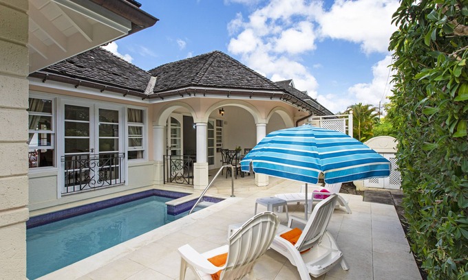 Sandy Lane Villa | Explore a peaceful 2 bedroom house with a path that leads to the gorgoues water