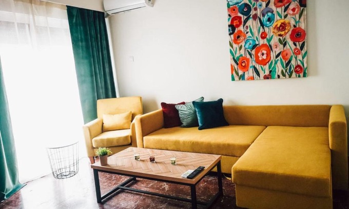 Khalkis Apartment | Explore Greece from Colorful City Centre Apartment