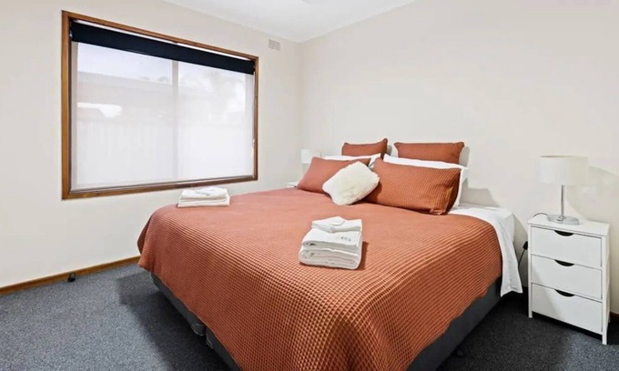 Mildura House | Explore Mildura from this charming 3BR home. Ideal for groups up to 6!