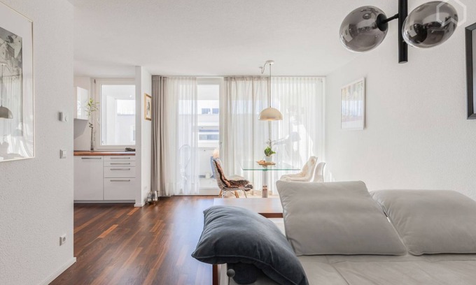 Boeblingen Apartment | EXQUIS 2BR Luxury Apt. ROLF BENZ I Parking I Balcony I Office I Centre I Family
