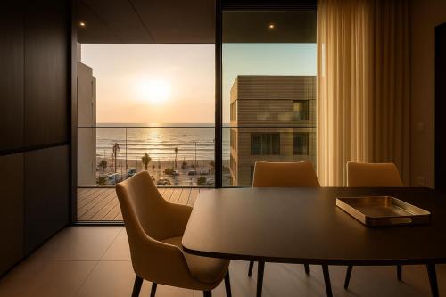 Tel Aviv Promenade Apartment | Exquisite 3B-2BA BeachFront TLV By SweetyGuest