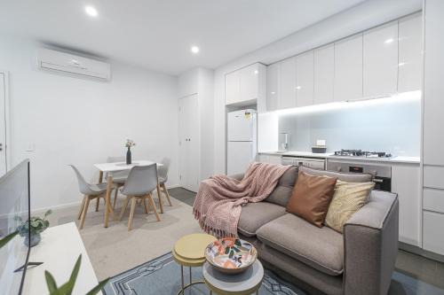 Footscray Apartment | Exquisite And Warm 1br Nest In Footscray Pool Gym