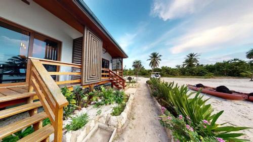 San Pedro Villa | Exquisite Oceanfront Private Estate By Alom