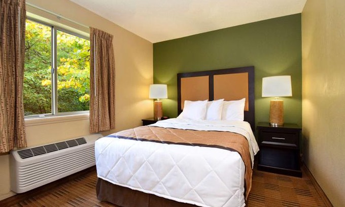 Ellendale Hotel | Extended Stay America - Memphis - Apple Tree