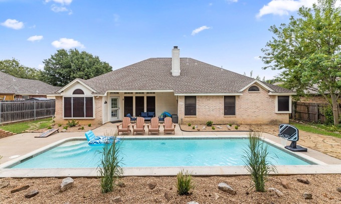 North Richland Hills Villa | Extraordinary DFW Villa - Pool, Games & Fun