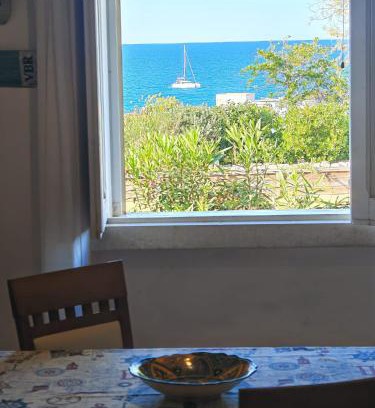 Polignano a Mare House | Extravacanza In Spiaggia Vista Mare