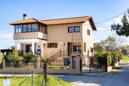 Agia Triada Apartment | F & B Collection - St Triada for 8 - Villa Niki