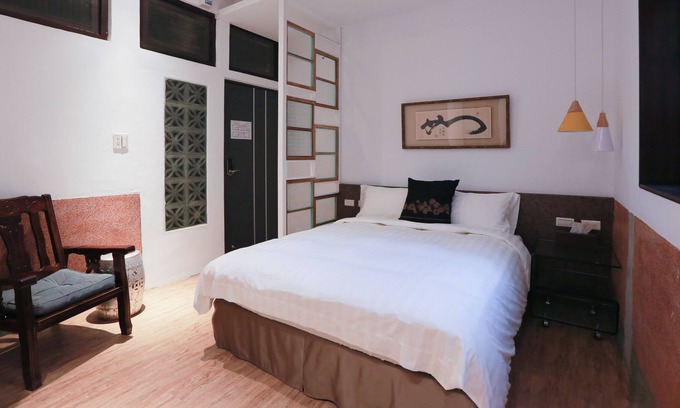 West Central District Apartment | F101 Double room in Tainan, Minzu Road