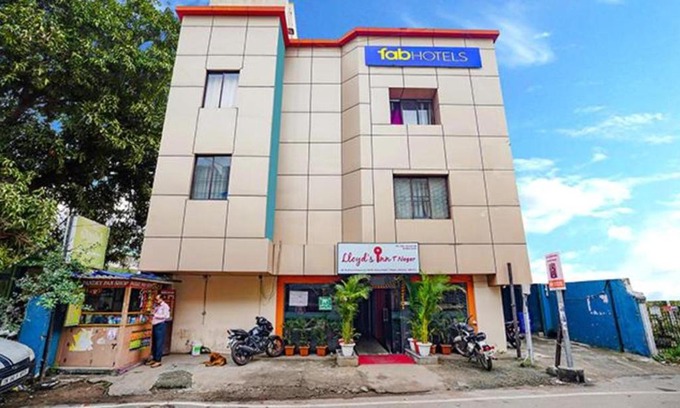 T Nagar Hotel | Fab Express Lloyd's Inn - Near Kodambakkam Railway Station