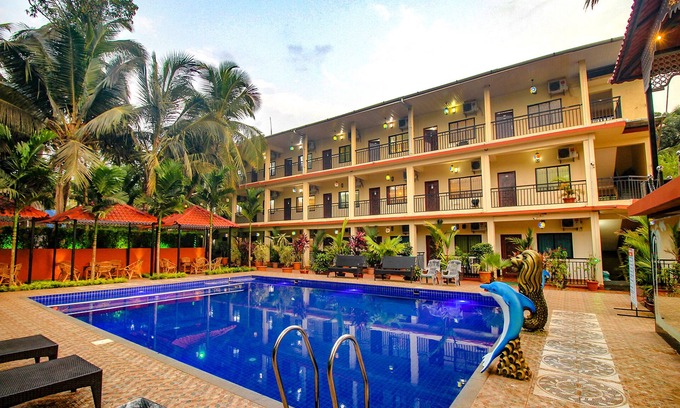 Nagoa Hotel | FabEscape SK Studios With Pool & GYM, Arpora
