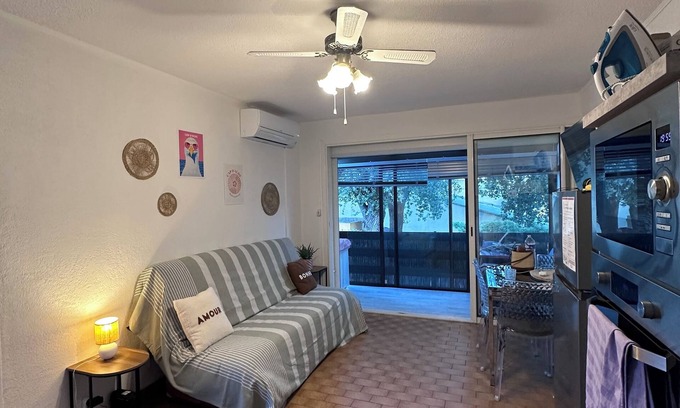 Marseillan Plage Apartment | Fabulous 2-room apartment - avenue de la Méditerranée -clim- wifi- parking space