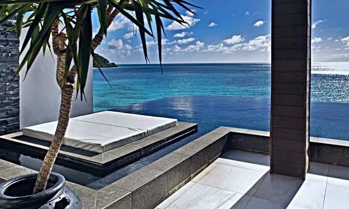 Fryes Beach Villa | Fabulous 4 bedroom Villa in Tamarind Hills overlooking Darkwood beach with stunning views