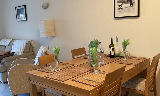 Portimao Apartment | Fabulous apartment with WIFI and Shared Use Of Indoor/Outdoor Pools, Tennis