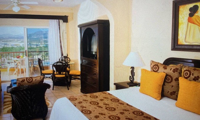 Mexicali Resort | Fabulous Cabo Resort! December weeks available!