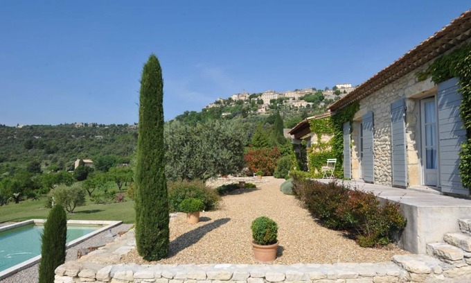 Gordes House | Facing the entire Luberon Park & view of Gordes, a beautiful 5 bedrooms house