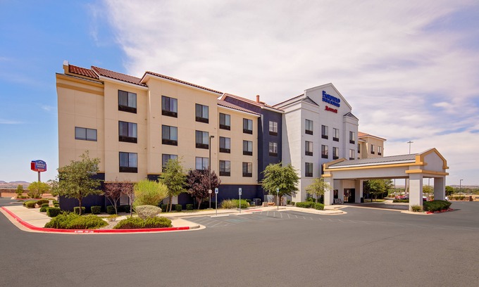 El Paso Hotel | Fairfield Inn and Suites by Marriott El Paso