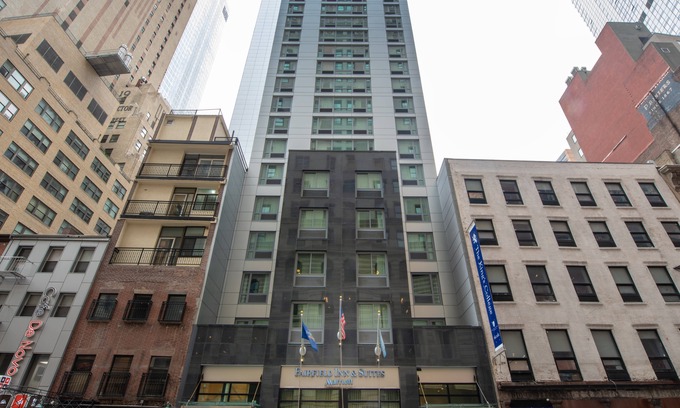 Financial District Hotel | Fairfield Inn & Suites by Marriott New York Downtown Manhattan/World Trade Center Area