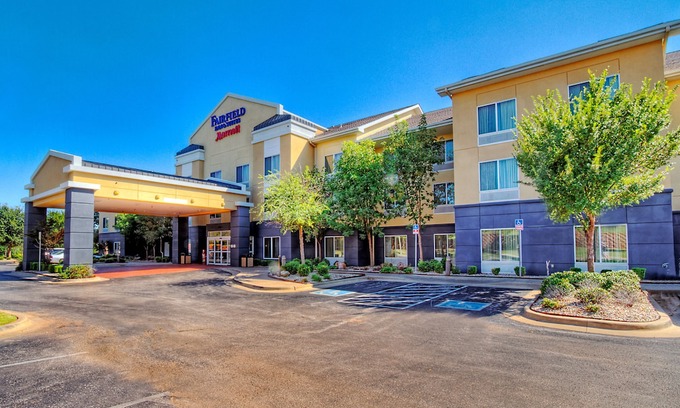 Edmond Hotel | Fairfield Inn & Suites by Marriott Edmond