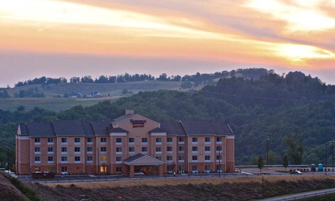 Granville Hotel | Fairfield Inn & Suites by Marriott Morgantown