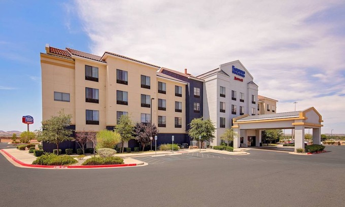 El Paso Hotel | Fairfield Inn & Suites by Marriott El Paso