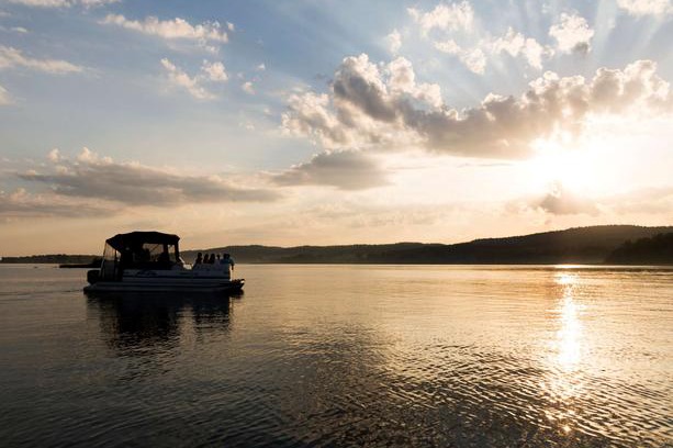Papineau Regional County Municipality Resort | Fairmont Le Chateau Montebello
