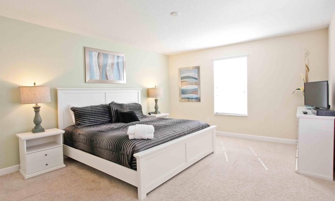 West Kissimmee House | Fall Escape 5BR w/Spa Near Disney