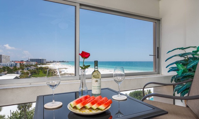 Siesta Key Condo | Fall Into Paradise Your Endless Summer Starts Now
