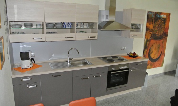 Carolinensiel Apartment | Fall vacation dates free! Comfortable 72 sqm ground floor apartment/2terrace/wifi free
