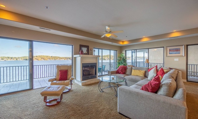 Lake Ozark Condo | Falls 118 - 4 Bdrm condo with Breathtaking View