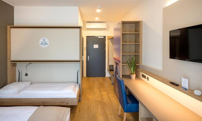Rust Apartment | Familienzimmer Deluxe mit Dusche/wc - Hotel am See Rust