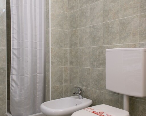 Longa Apartment | Family apt with private Garden