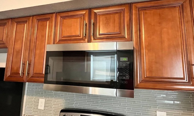 Parkside House | Family Beach House - 2 Miles Drive with Workspace 1820A