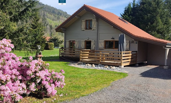 Ban-sur-Meurthe-Clefcy Ski Chalet | Family chalet with authentic charm and forest views. 15 km from Gérardmer