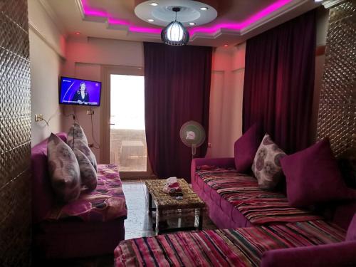 Al-'Amriyah Apartment | Family Condo With Panoramic Sea View 1