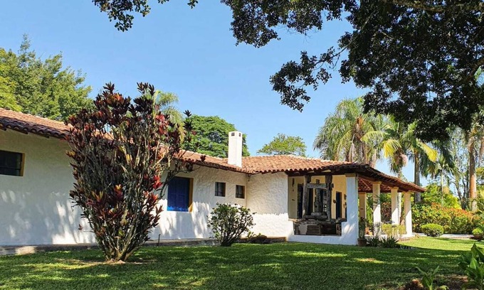 Igarata House | FAMILY FARM OF MANY GENERATIONS WITH 10 SUITES